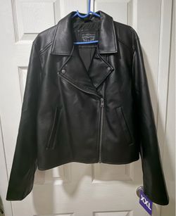 Levi’s Black Leather Moto Jacket - women s