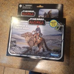 Star Wars Ahsoka Howler And Sabine Vintage Collection $25