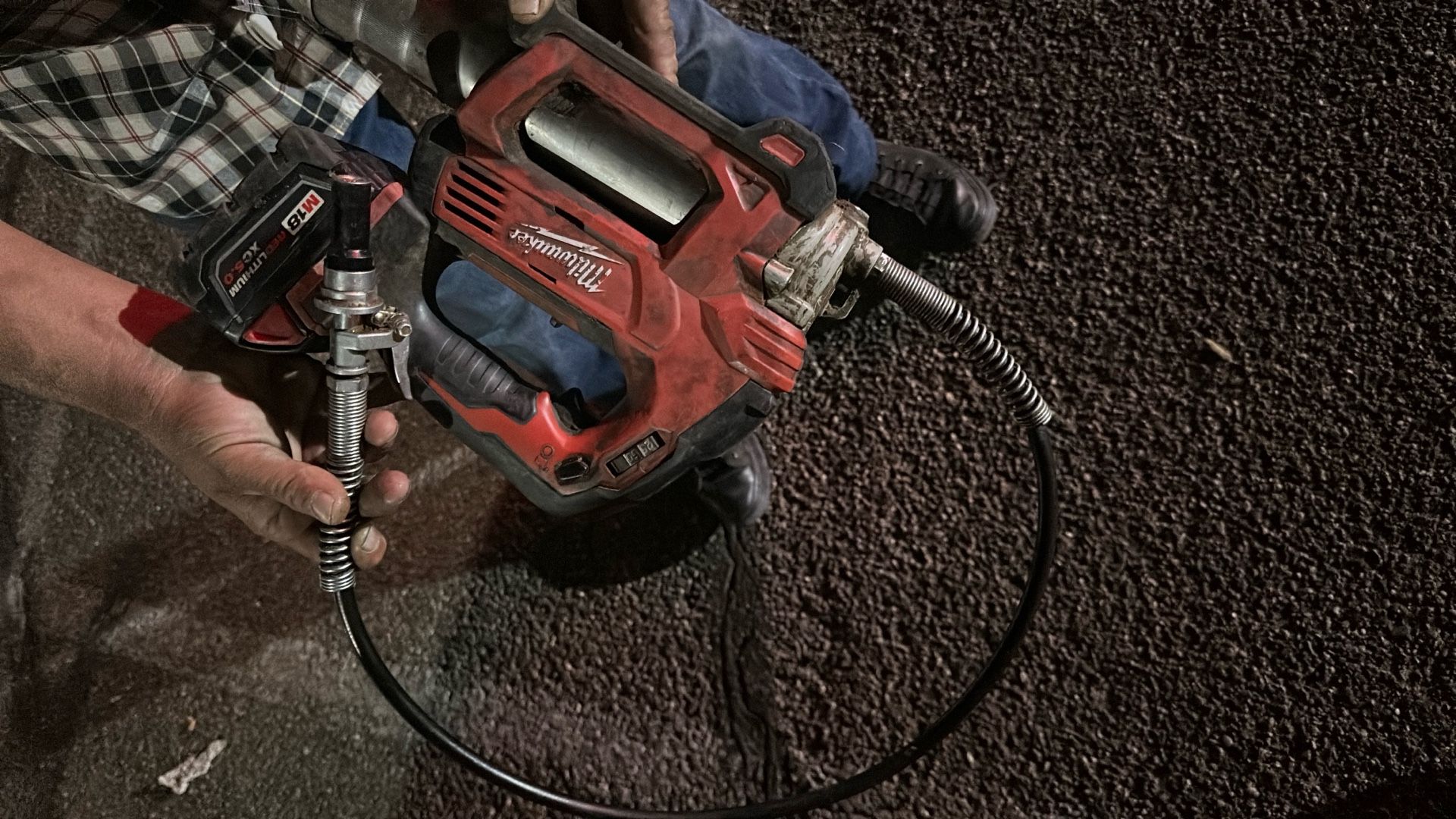 Milwaukee M8 Grease Gun