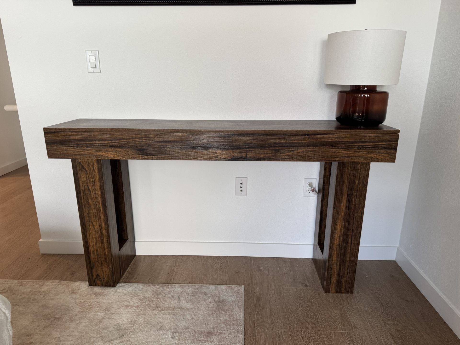 Brand New entry way table for sale