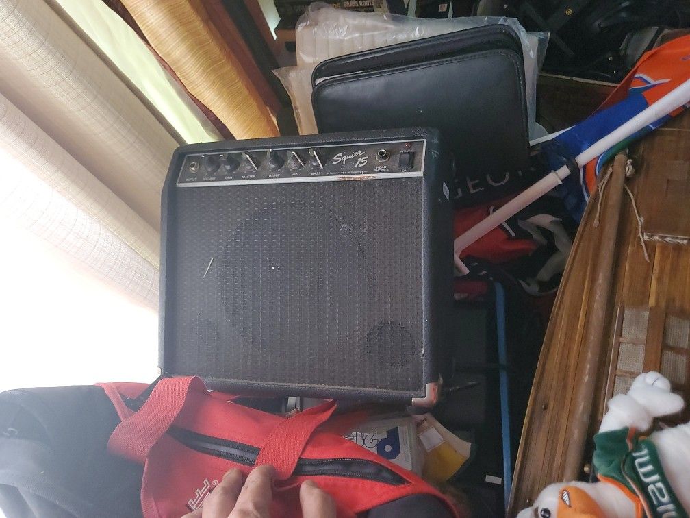 Vintage Fender Japan Squier 15 Portable Blues Amp Amplifier Blackface Relic 1980s Rivera Era Relic
Fair