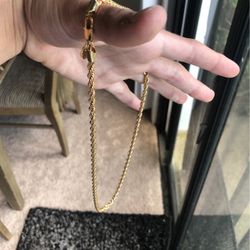 24k Solid Gold. (28-3mm)