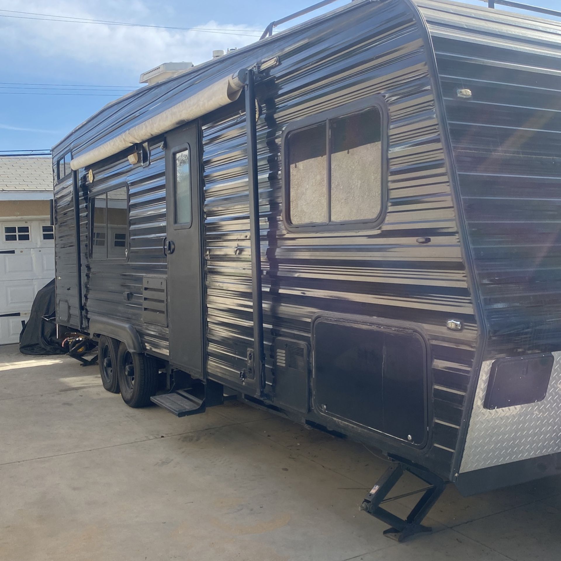 25 Ft Toy Hauler 2008 Megalite