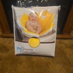 Blooming Bath Infant Bath Flower