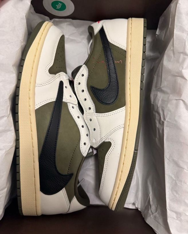 Jordan 1 Medium Olive Travis Scott Size 10 Brand New