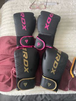 RDX Boxing gloves