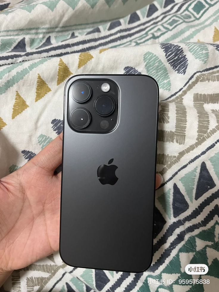 iPhone 16 Pro max 1 TB Unlocked 