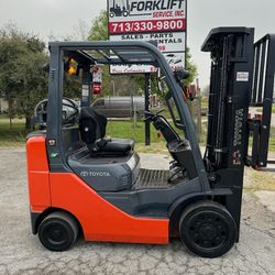TOYOTA FORKLIFTS-5000LBS-NICE UNITS
