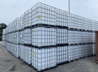 IBC ibc caged Tanks 330 Gallons  275 Gallons   Water Liquid Holding Containers 