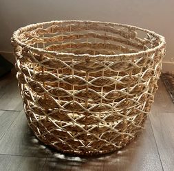 Woven large Basket