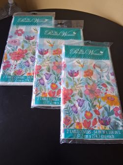 The Pioneer Woman Floral Table Covers 3-Pack