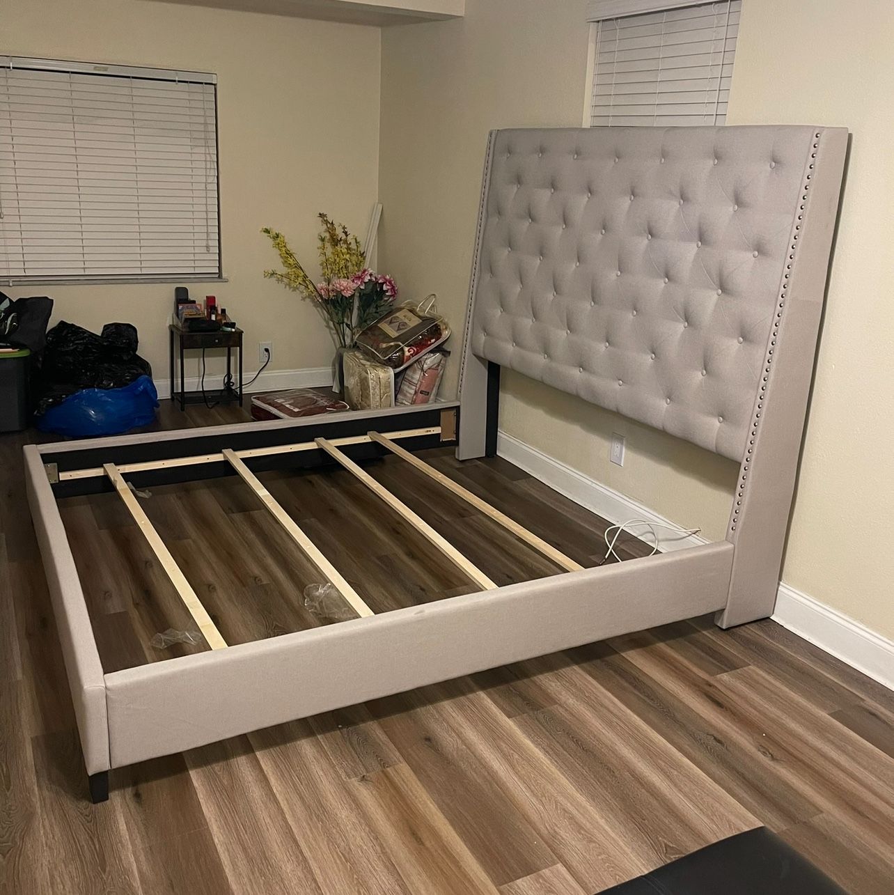 King bed Frame