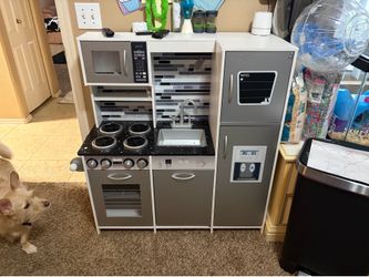Kids kitchen