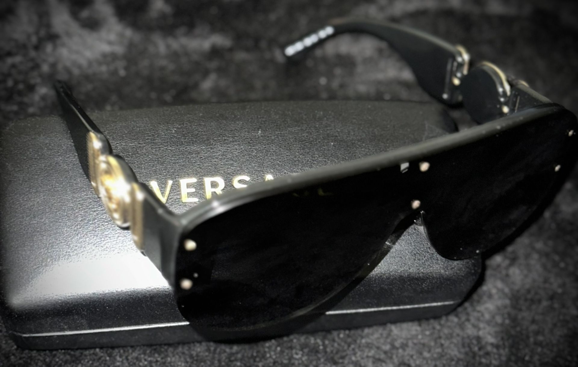 Versace Authenthic