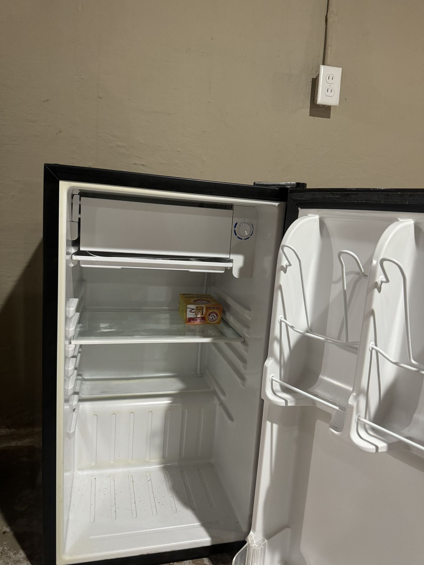 Commercial cool fridge