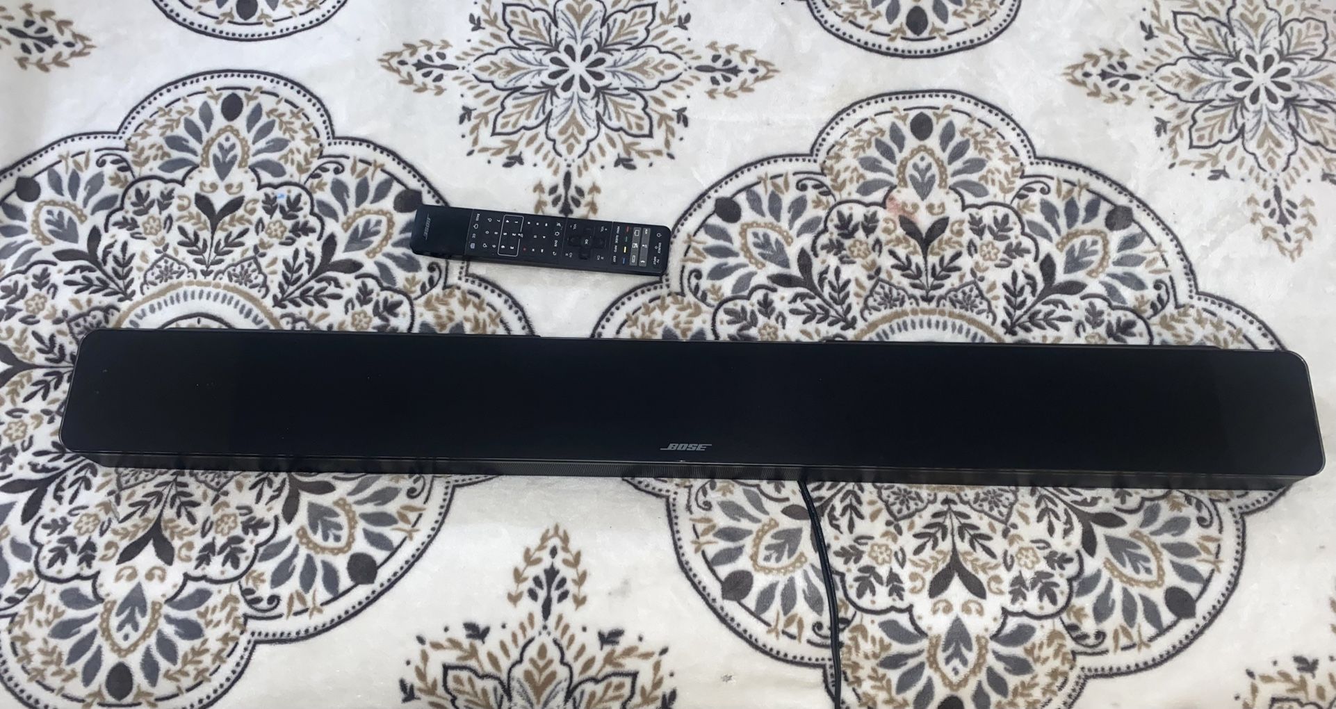 Bose Sound Touch 300 Sound Bar OBO140$