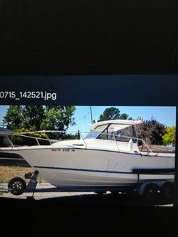 1999 Bayliner 2353 fv