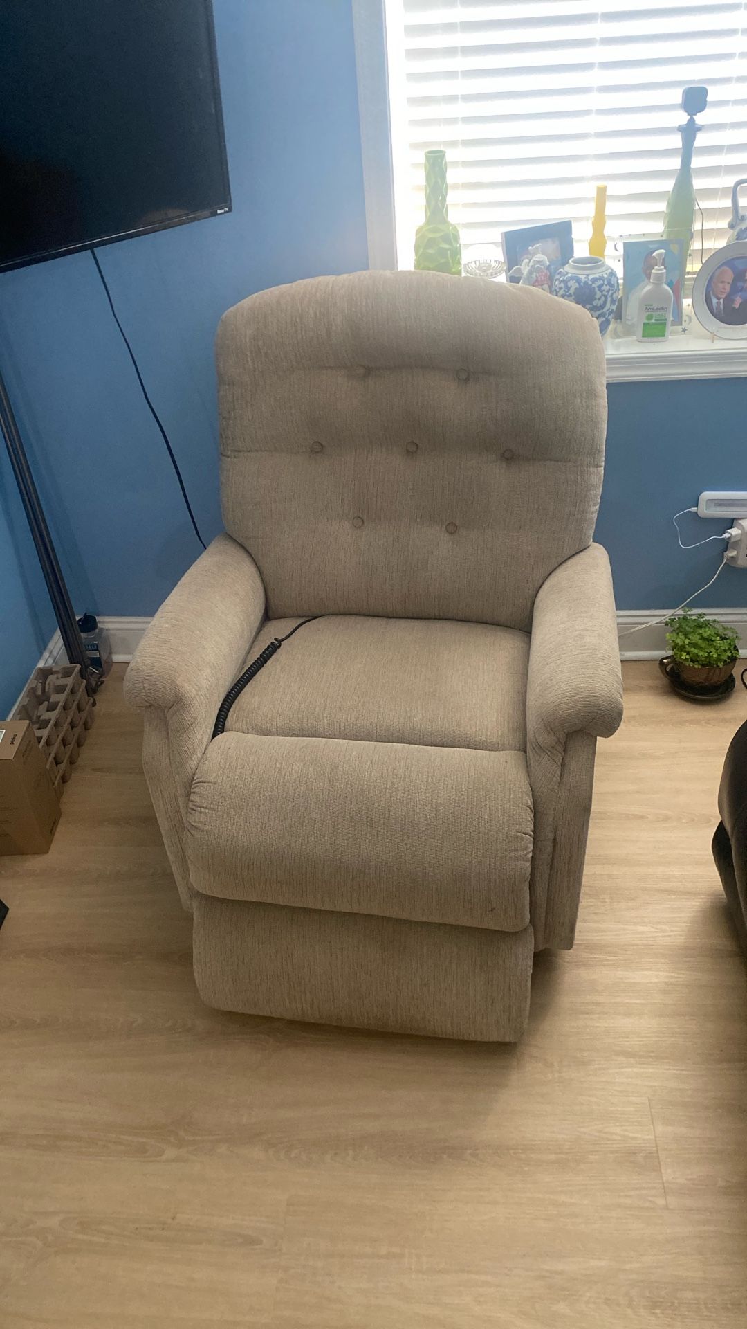 Recliner Chair