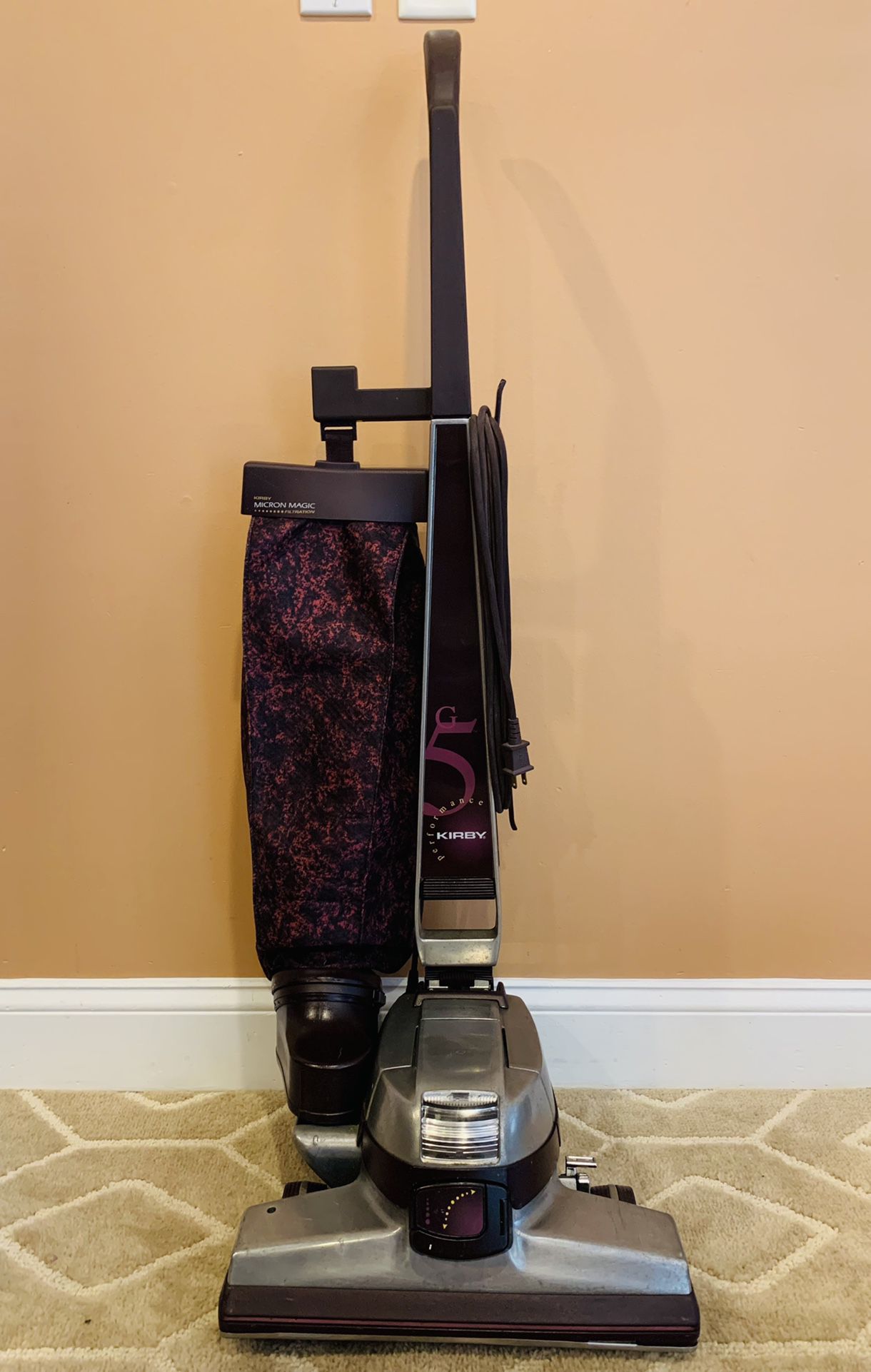 Kirby G5 vacuum cleaner