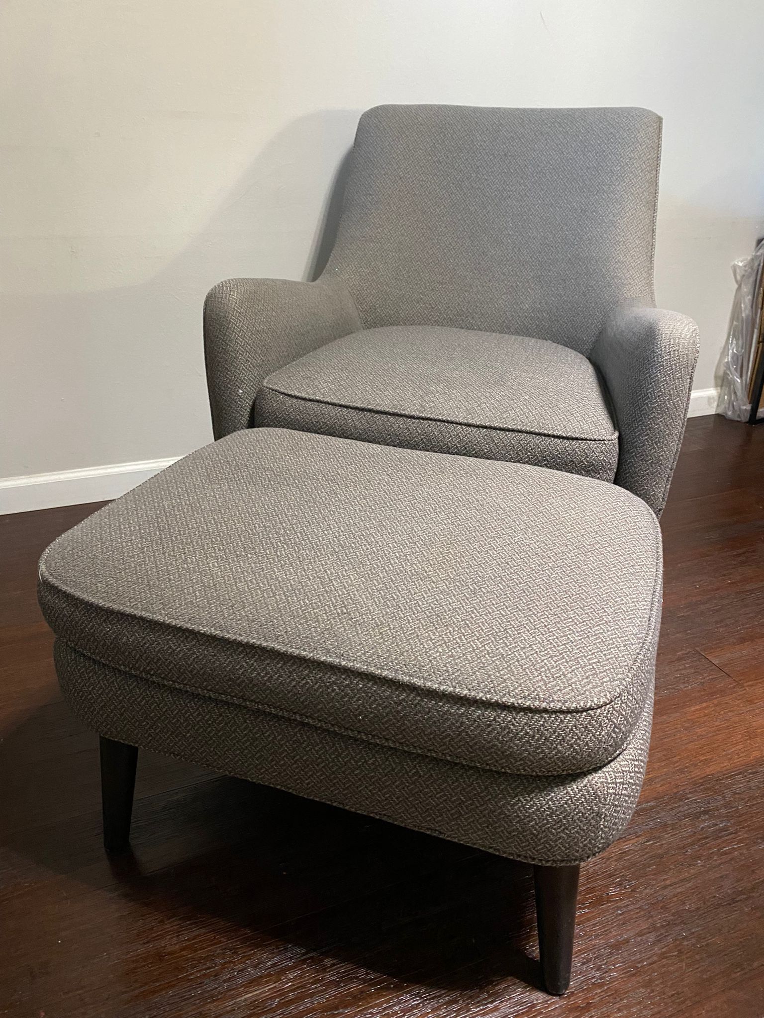 Room & Board Mid-Century Chair + Ottoman - Comfortable & Stylish - -
