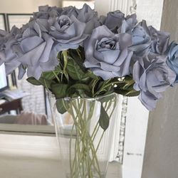 High-quality silk purple roses