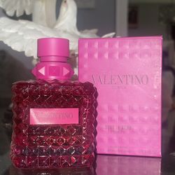 Valentino Born In Roma Pink