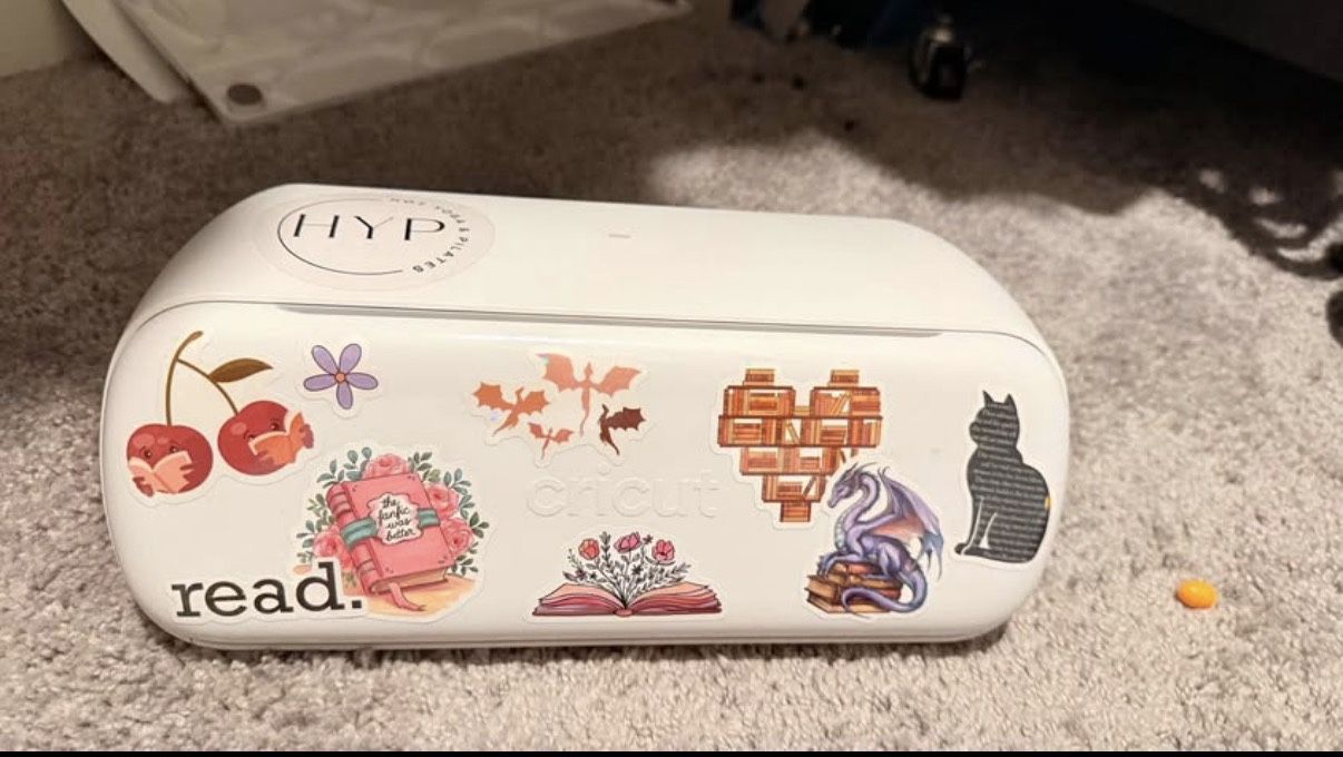 Cricut And Press Plus Lots Of Supplies