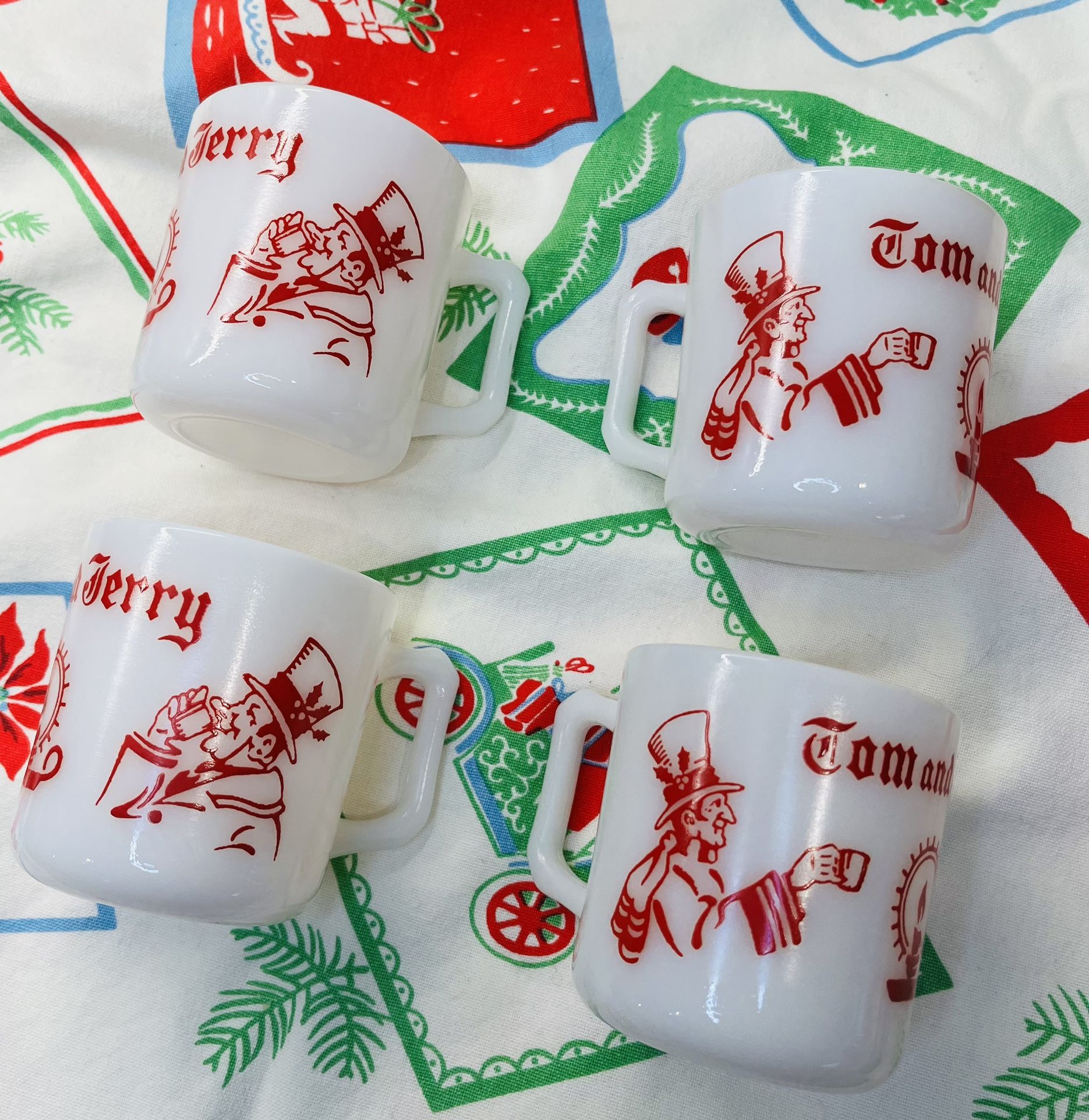 Vintage Hazel Atlas Tom & Jerry Holiday Mugs