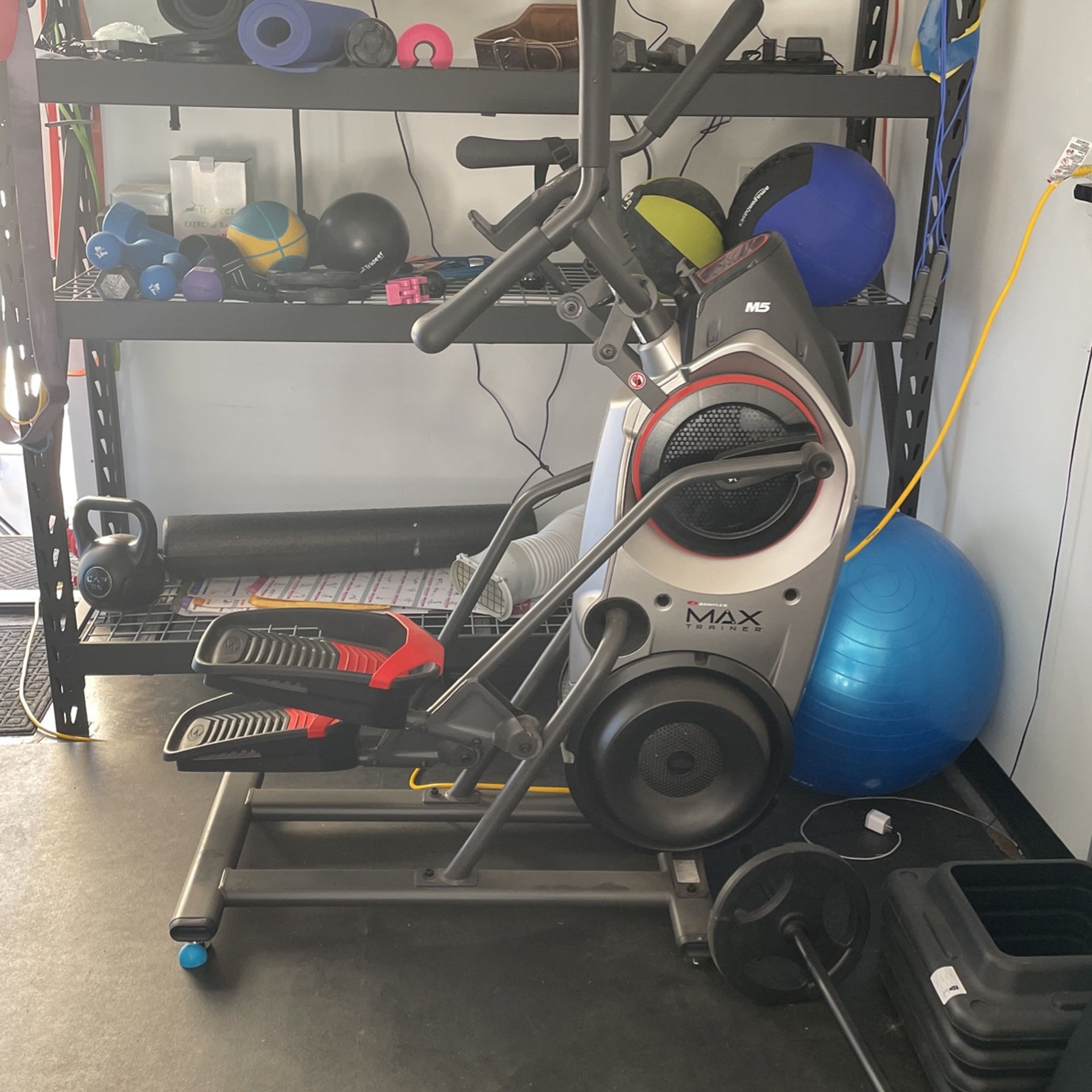 Bowflex M5 Max Trainer 