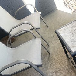 Patio Furniture plus table