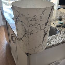 Marble Plastic Trashcan 