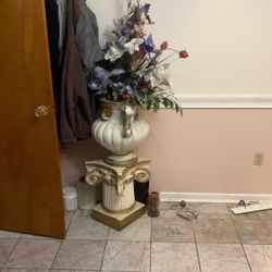 2 Flower Pot An Stand 