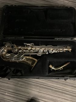 Bundy ll saxofón alto