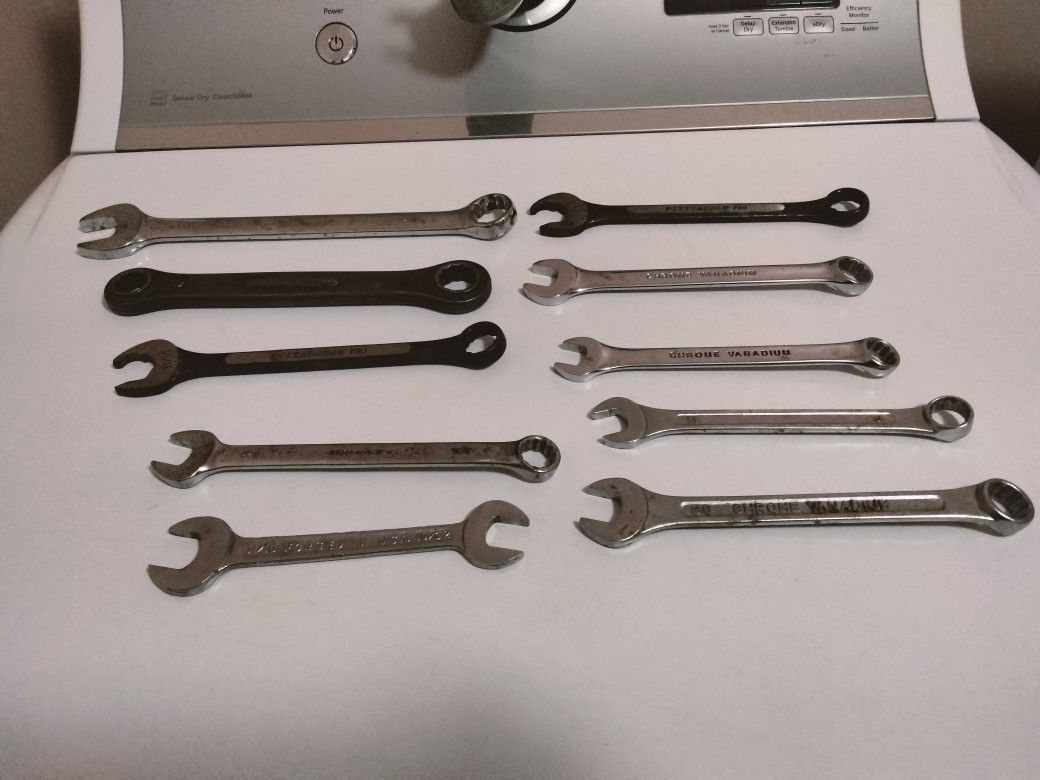 Lot Of 10 Wrenches