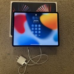 iPad 12.9 5th (Cellular) 