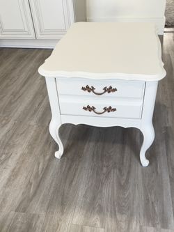 Wonderful Coffee Table! Wood!
