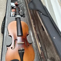 NEW Eastar 4/4 Violin!! Came with Missing 2 fine tuner pegs 