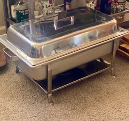 Large chafer with extra pans and fuel