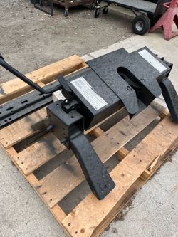 Reese 5th wheel hitch