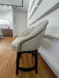 Four Gorgeous Lusso Swivel  Counter Stool — dove gray leather