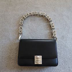 Givenchy 4G Chain Shoulder Bag