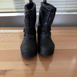 Northside Kids Snow Boots ($10)