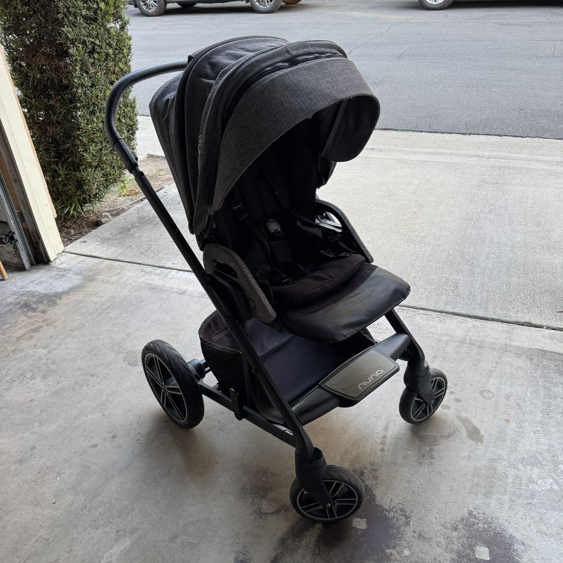 Nuna Mixx Stroller