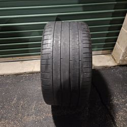 325  30 21 l have  2 tires  Michelin