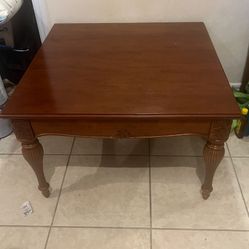 Coffee table/Entrance table/End table 