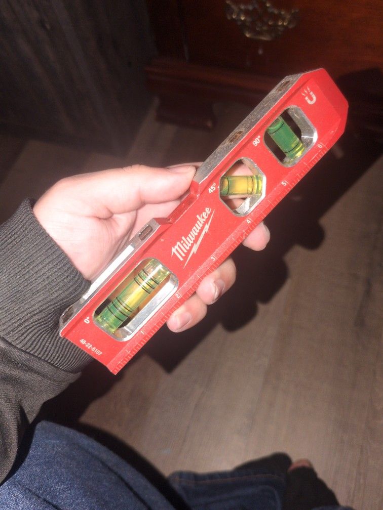 Milwaukee 48-22-5107 Compact Billet Torpedo Level.