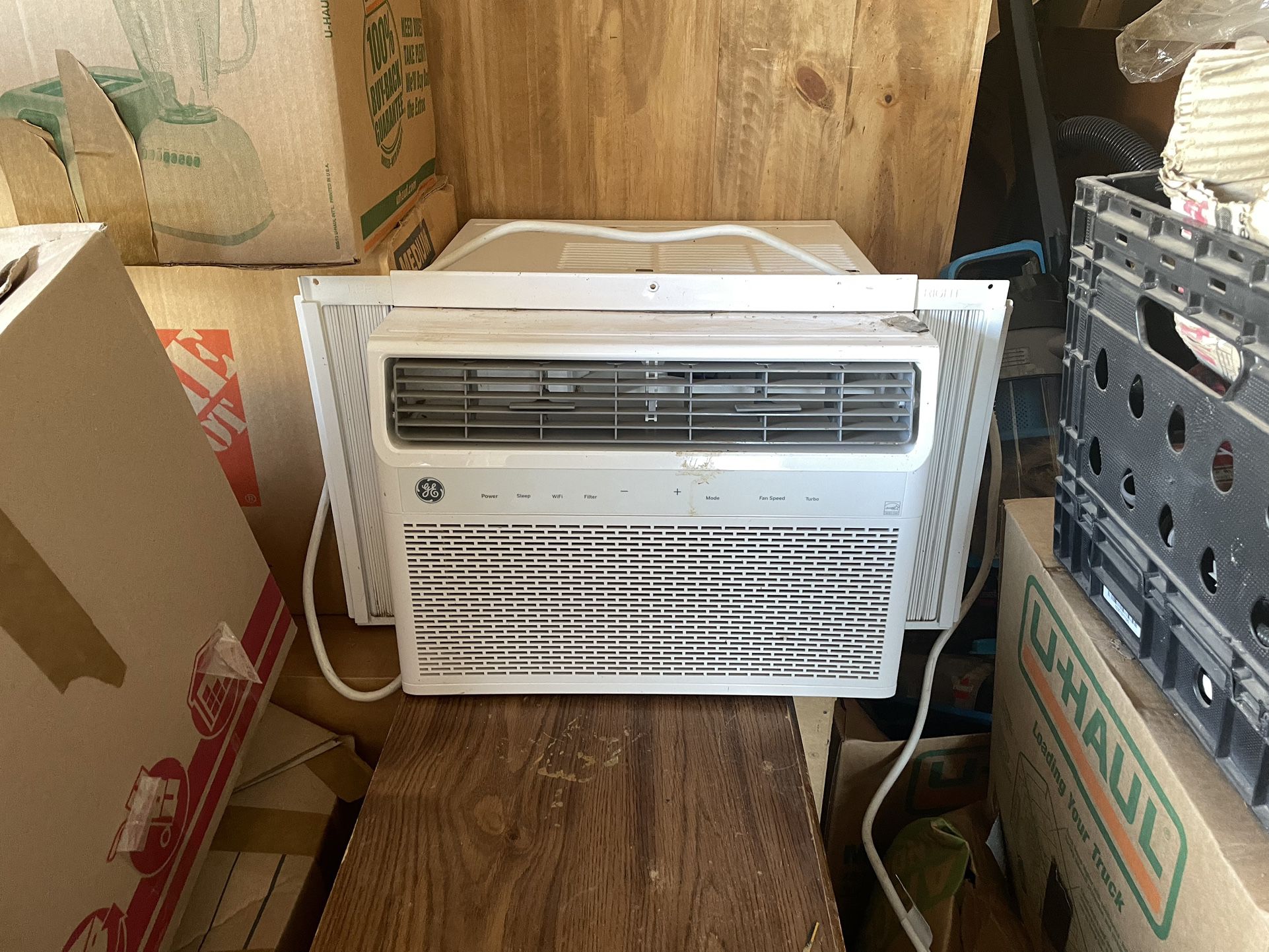 GE Window/Wall Air Conditioner 