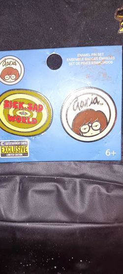 Daria Enamel Pin Set Entertainment Earth Exclusive