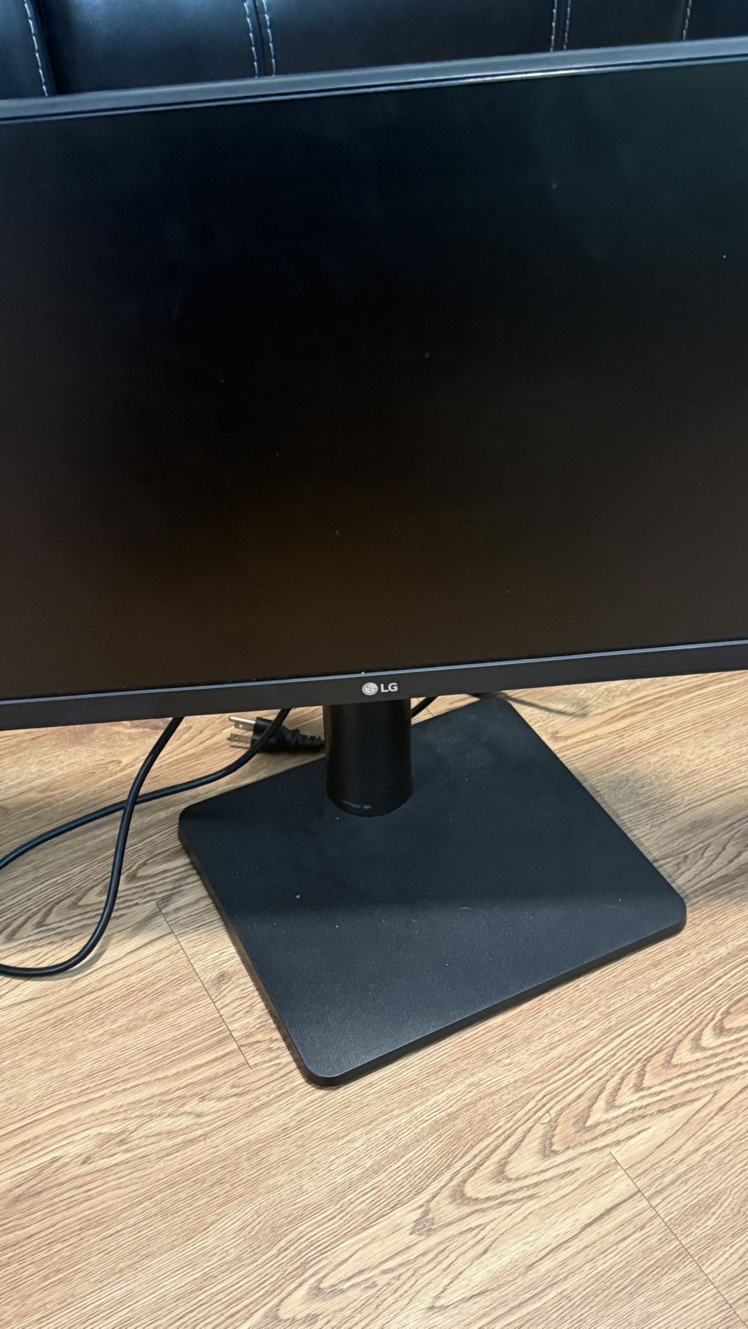 Lg 28” Monitor