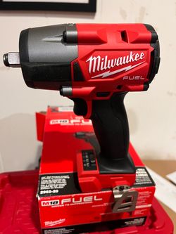 Milwaukee m18 1/2